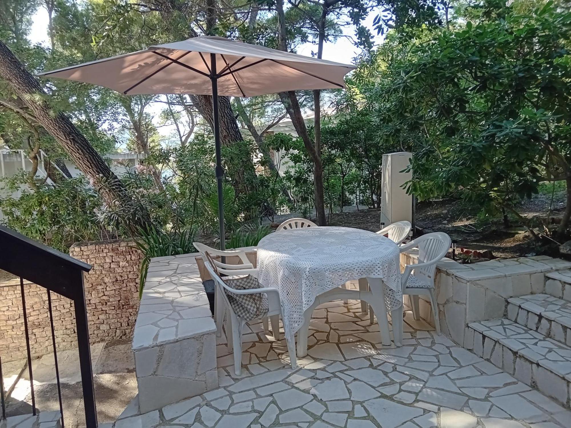 Apartment Botanicheskiy Sad سوتوموري المظهر الخارجي الصورة