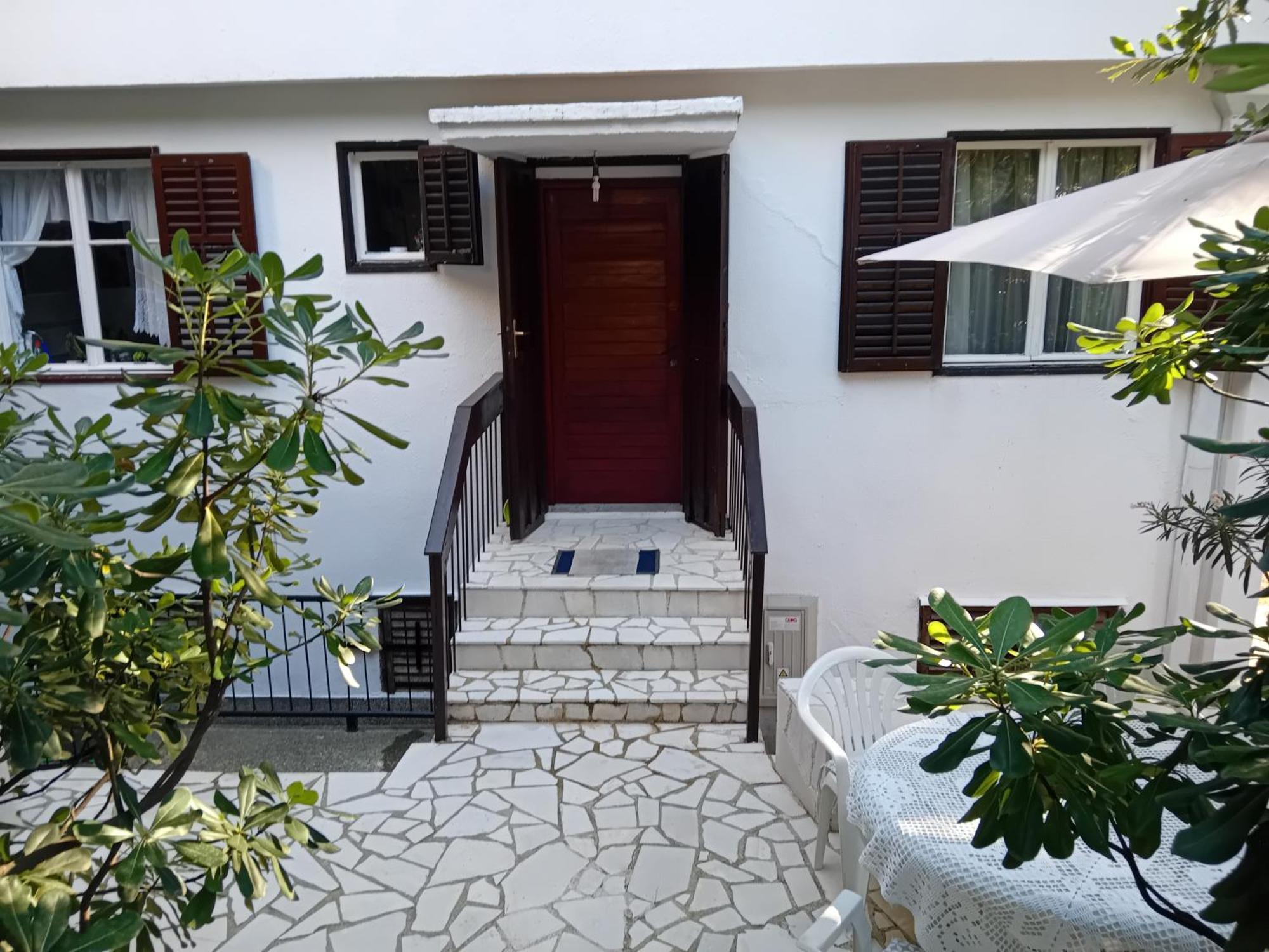 Apartment Botanicheskiy Sad سوتوموري المظهر الخارجي الصورة