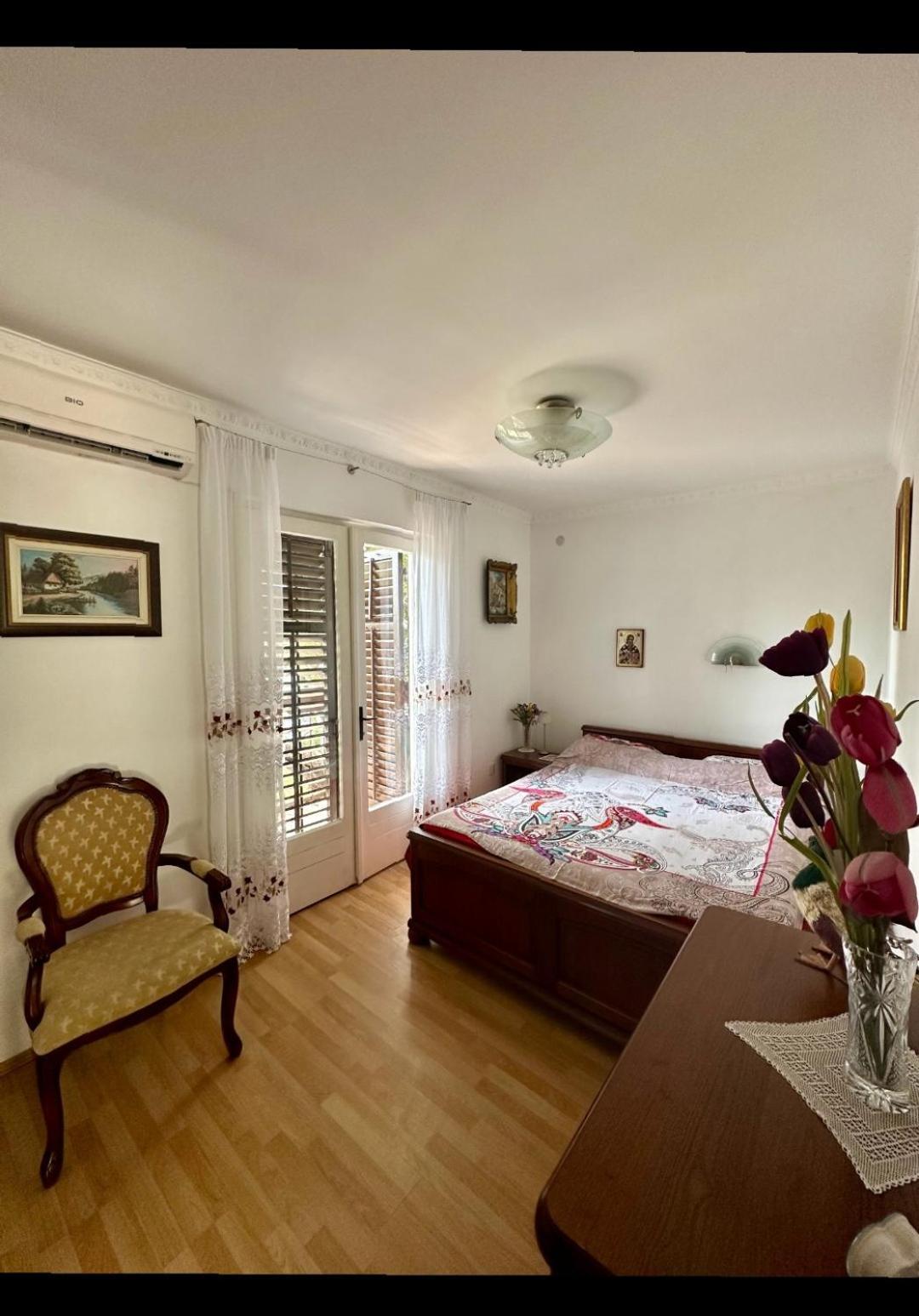 Apartment Botanicheskiy Sad سوتوموري المظهر الخارجي الصورة