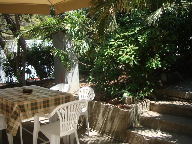 Apartment Botanicheskiy Sad سوتوموري المظهر الخارجي الصورة