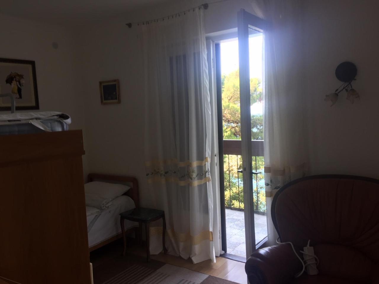 Apartment Botanicheskiy Sad سوتوموري المظهر الخارجي الصورة